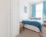 Earls Court Apartments by BaseToGo - London